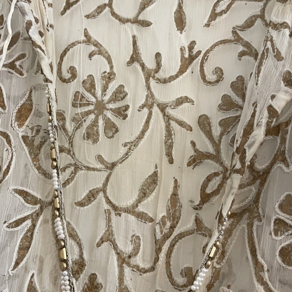 Gorgeous beach cover from Kareenas in size small - Picture 12 of 12